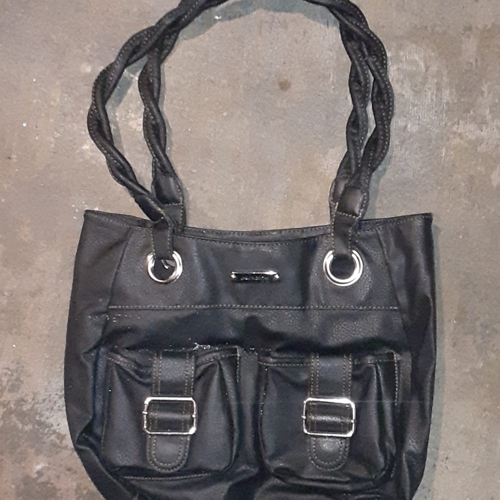 Jaclyn Smith purse